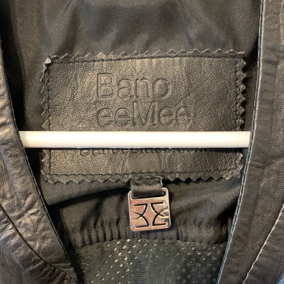 100% genuine leather bomber jacket-WORN ONCE - Picture 3 of 4